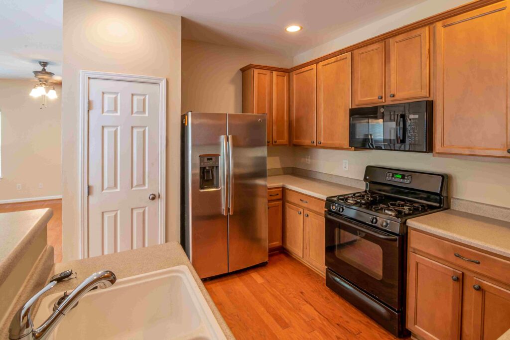 Shelving, Cabinets & Counters