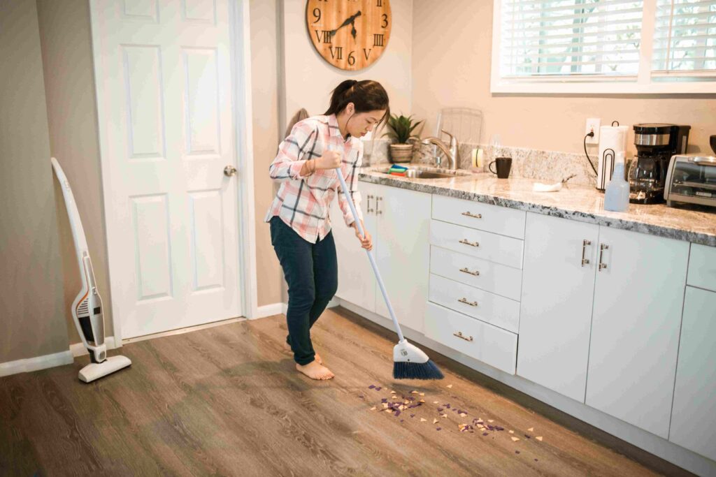 Custom Maid Cleaning